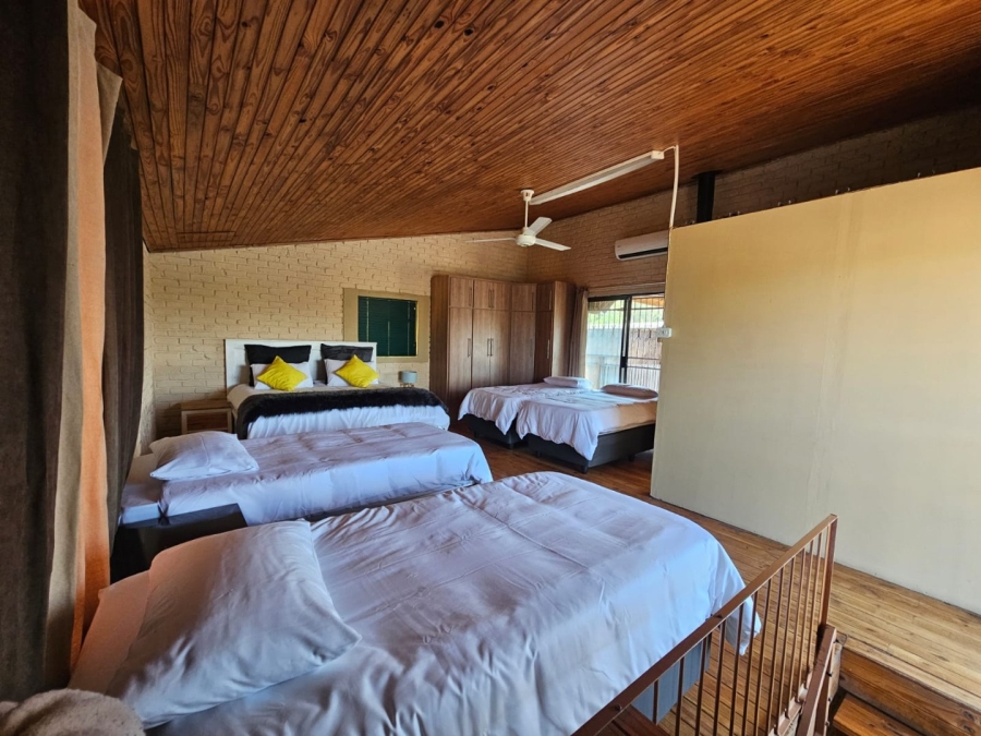 5 Bedroom Property for Sale in Bloemhof North West